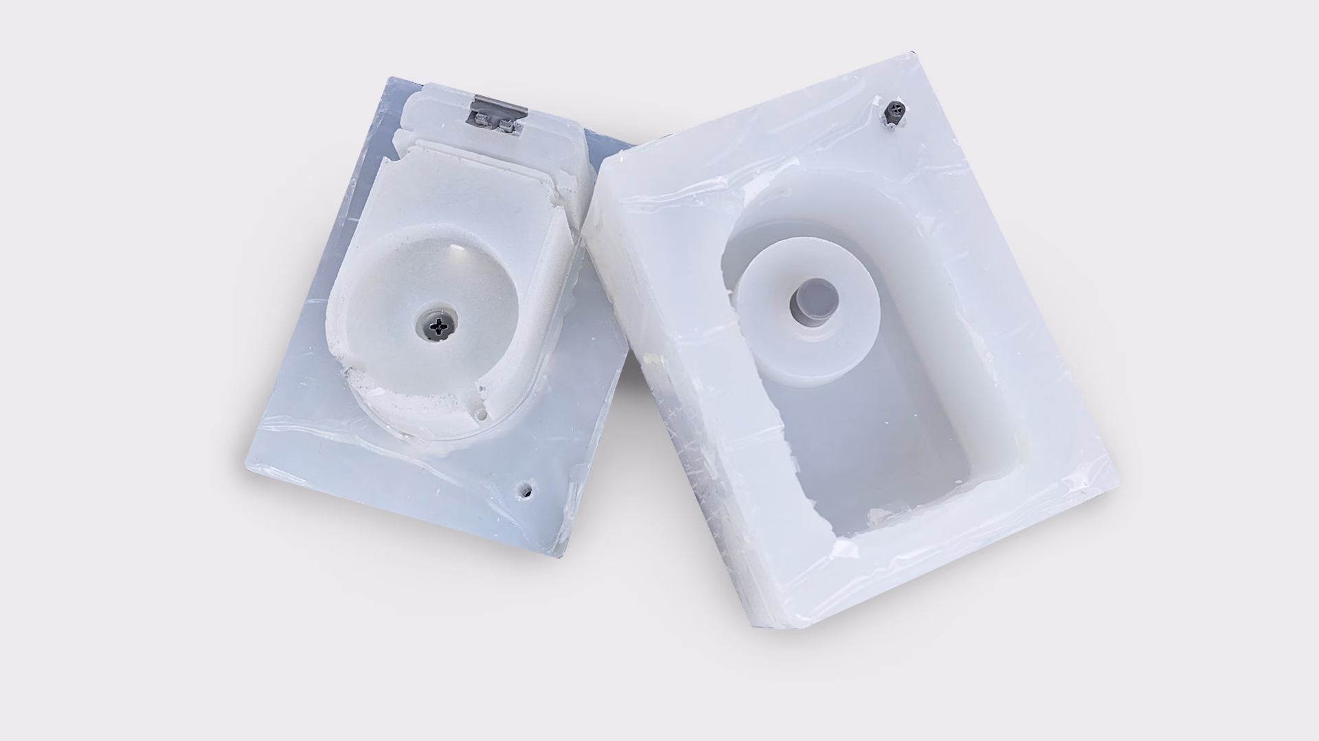 Silicone mold casting